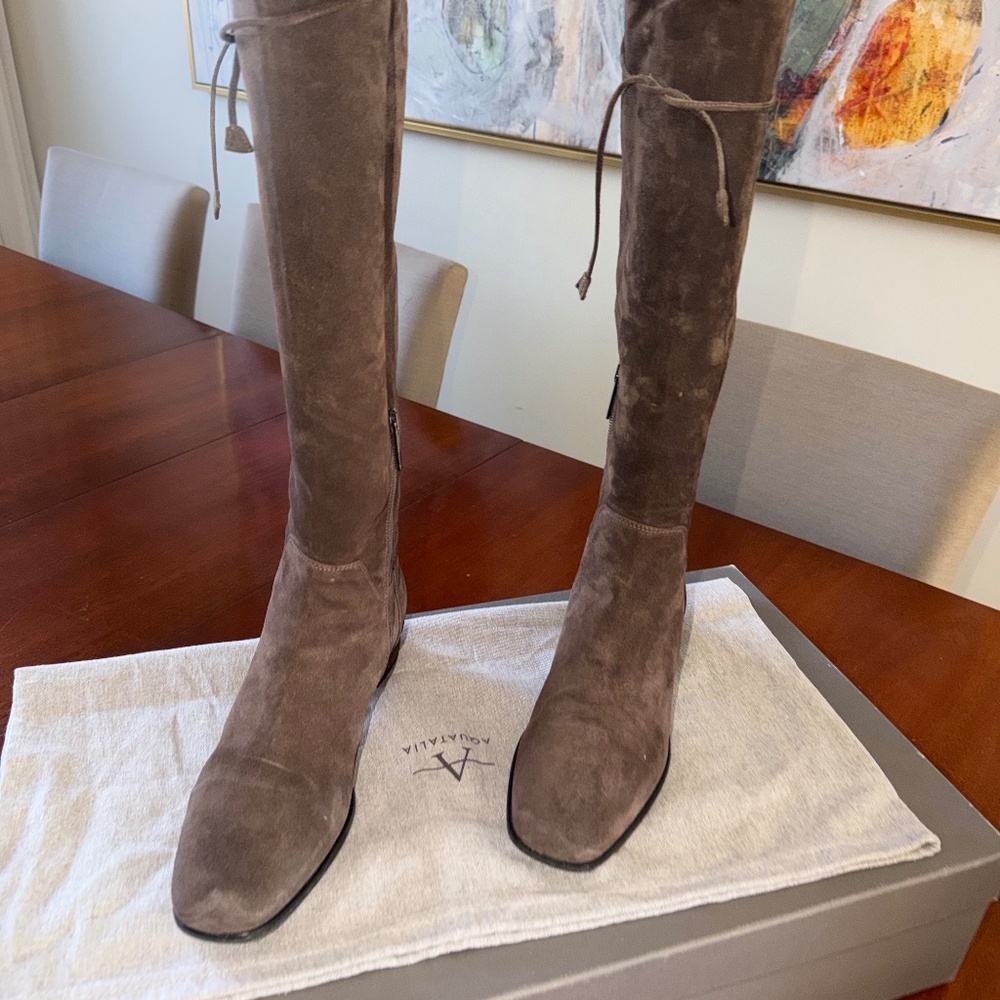AQUATALIA  suede boots size 10B soft light brown